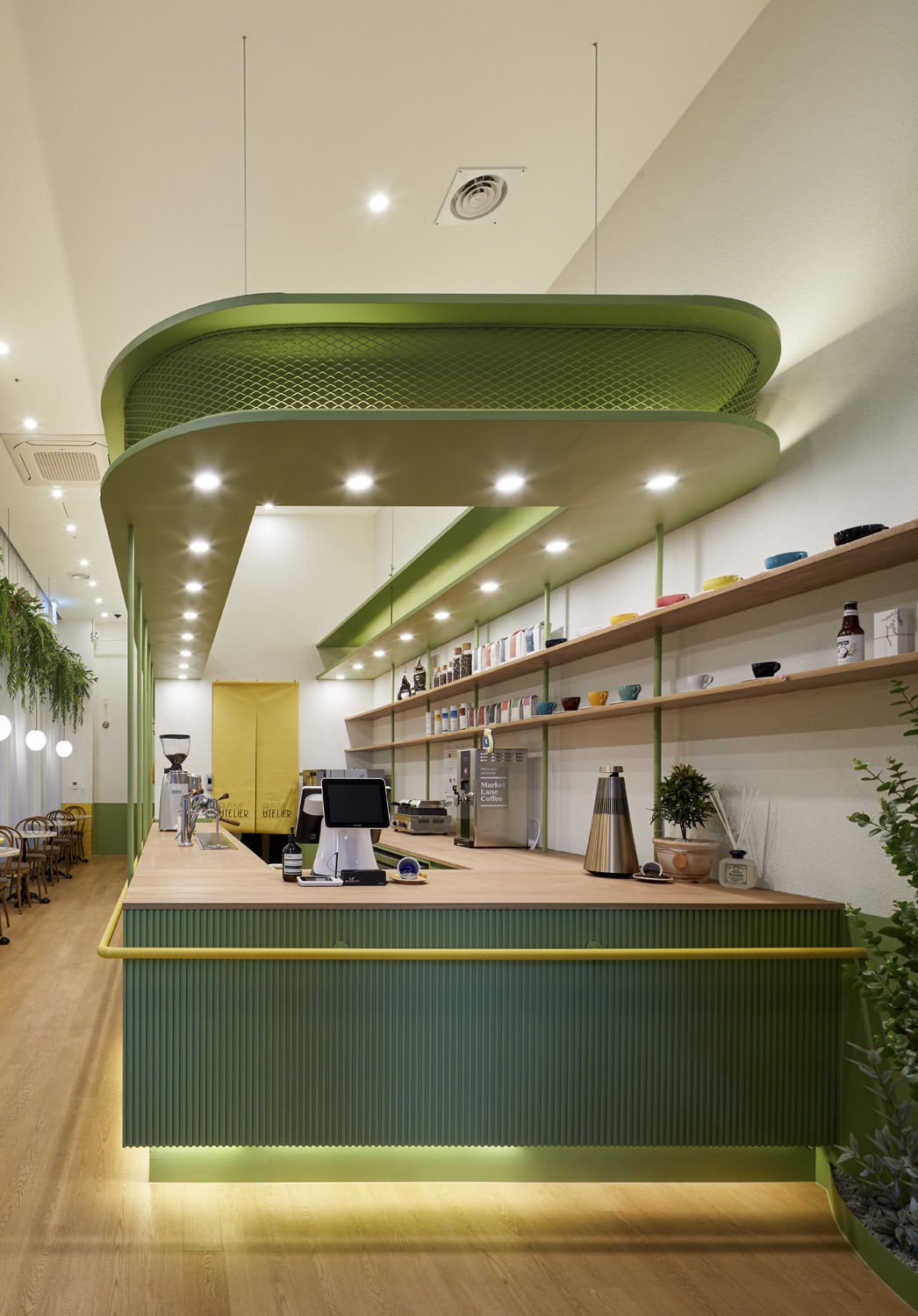 15 坪韩式自然风布兰奇咖啡厅设计-5