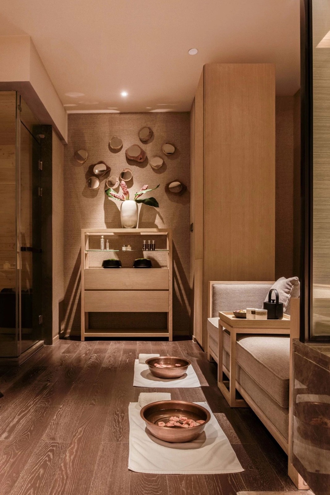 闹市中的木系SPA-26