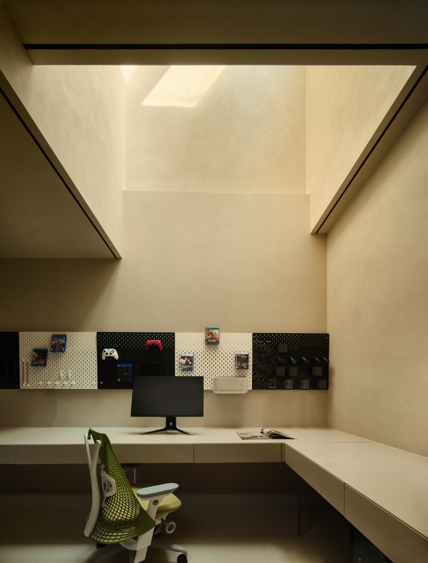 300㎡解构主义空间,建筑系海归独居男的精神自留地-42