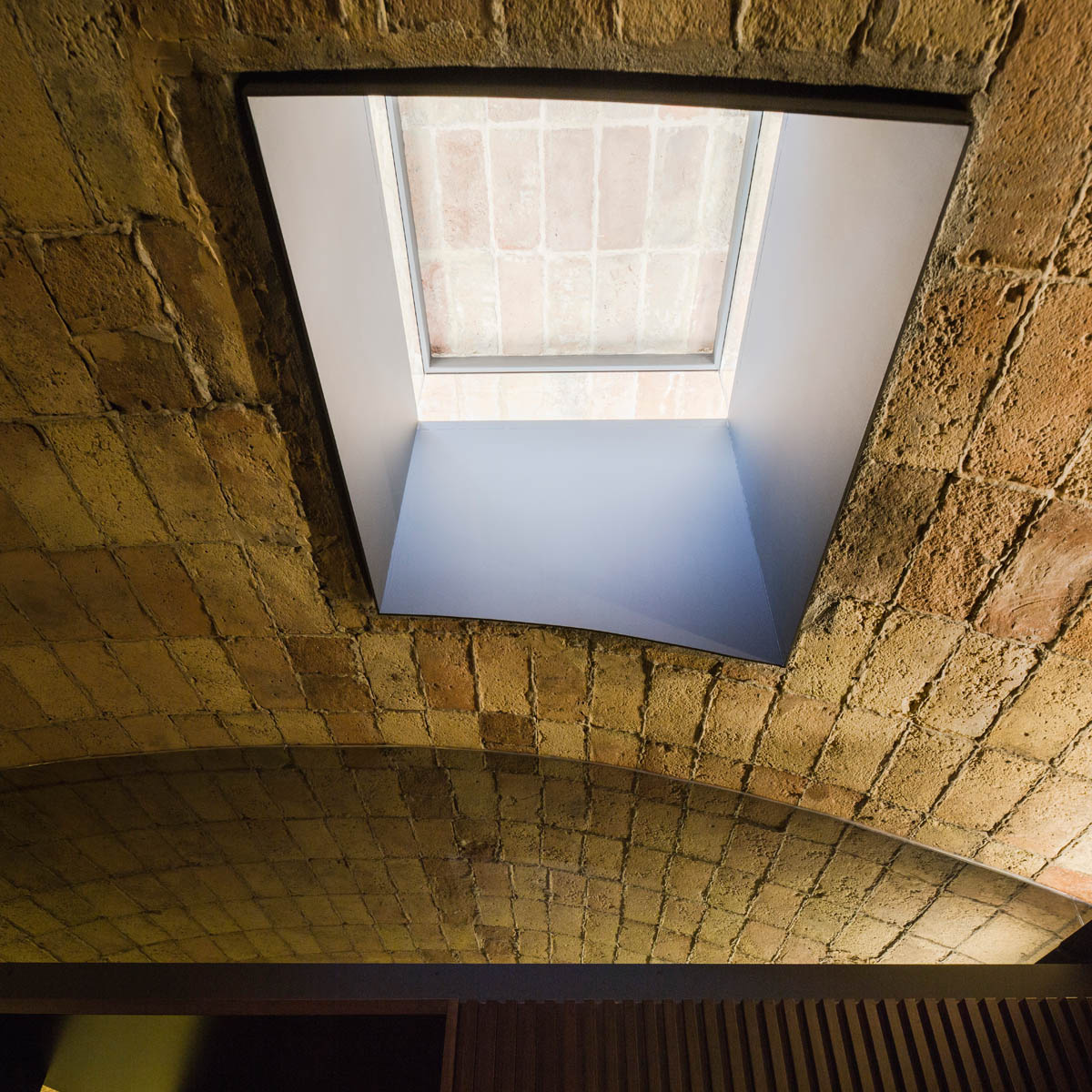 06 10 RECAREDO TASTING AREA-32