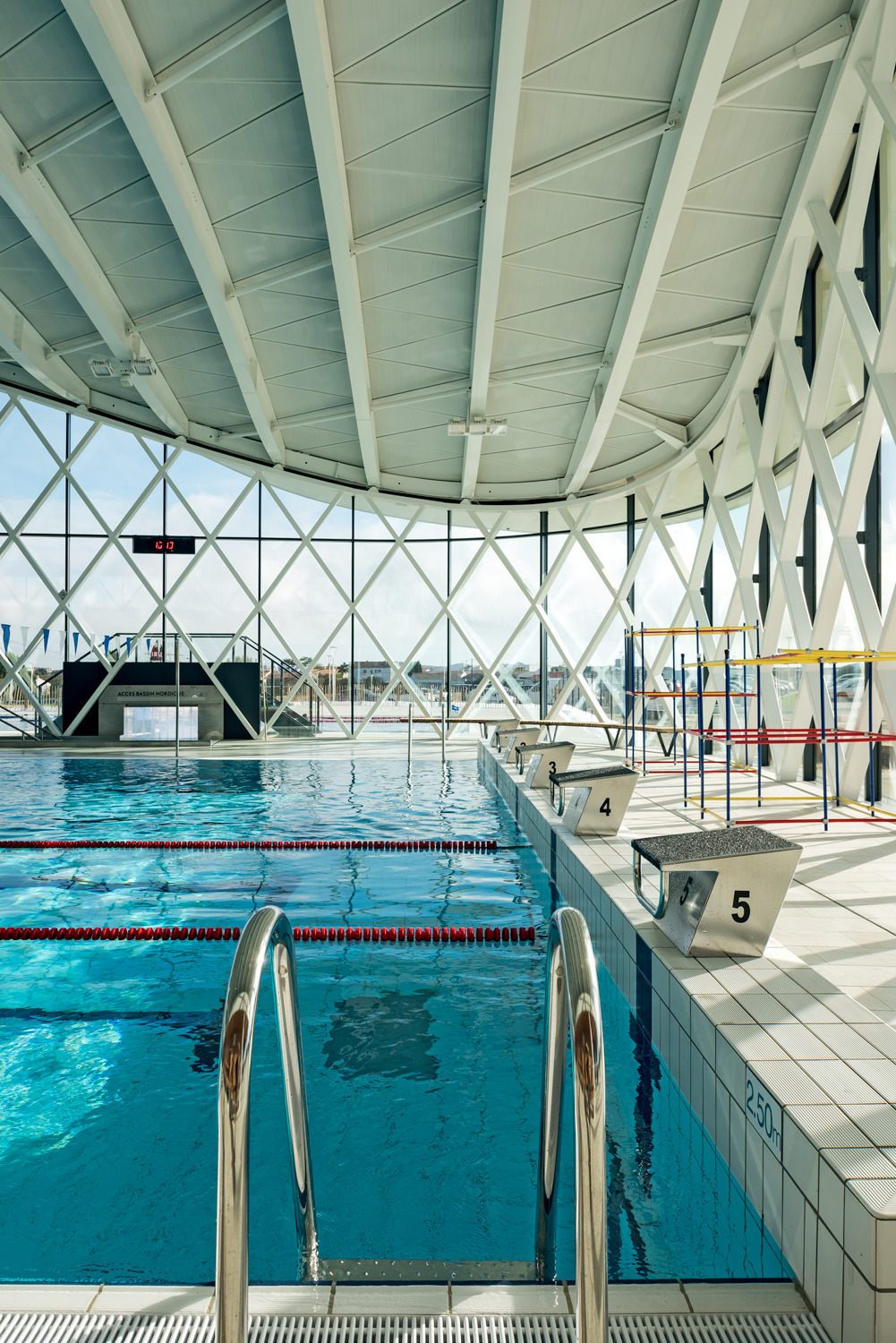 体育馆丨MultiplexeAquatique-79