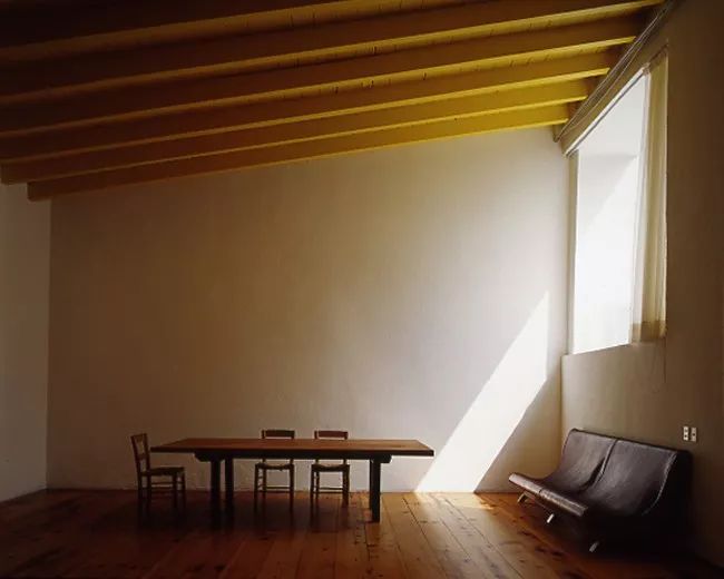 巴拉甘的色彩与光影 · 墨西哥建筑的诗意空间丨路易斯·巴拉甘-21