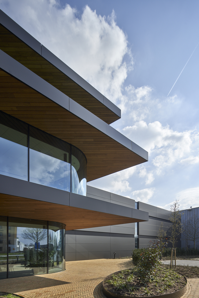 荷兰 VDG 总部大楼,绿色环境中的现代办公空间-35