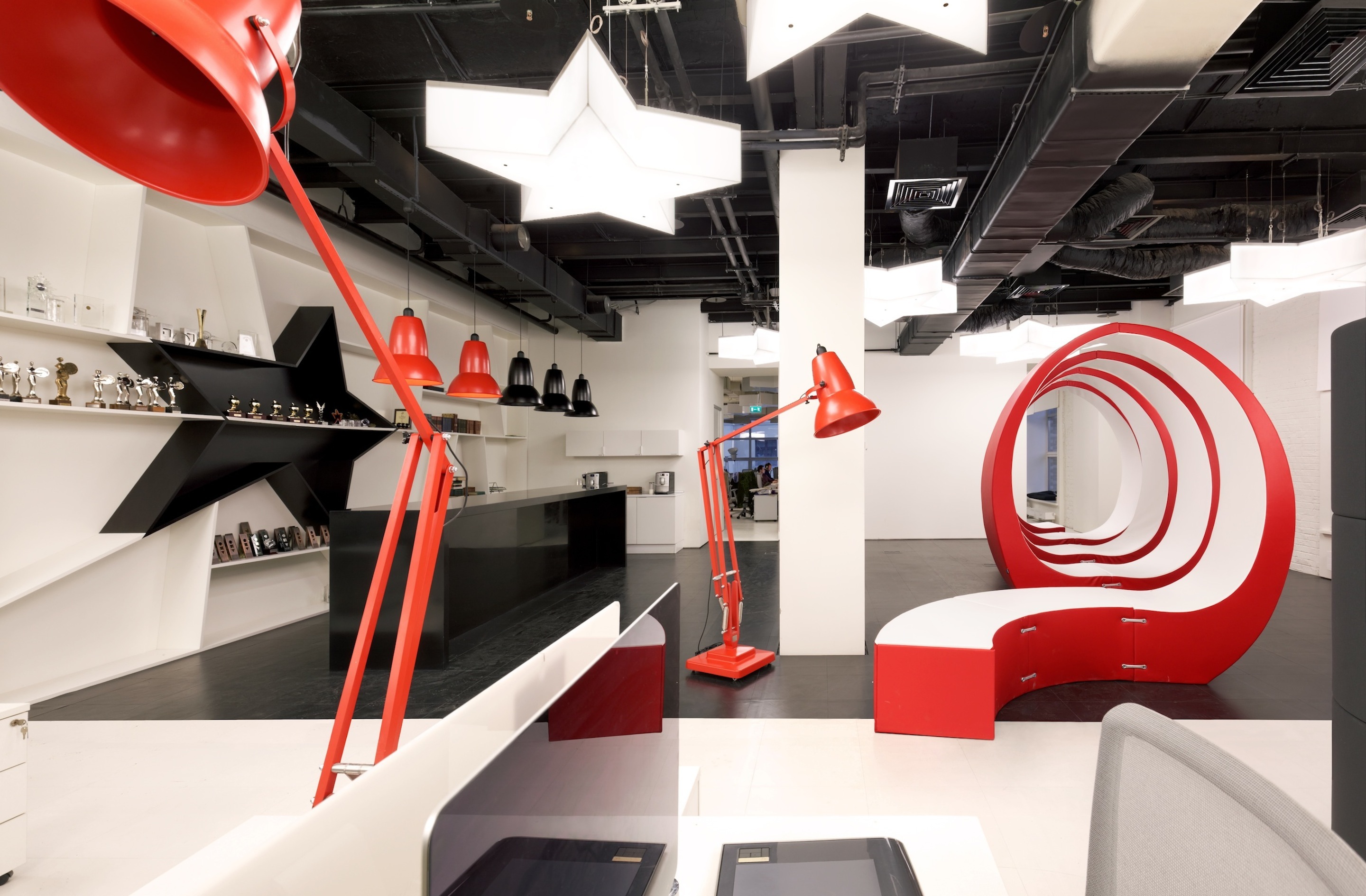 莫斯科 Leo Burnett 办公室 | 艺术画廊般的现代办公空间-32