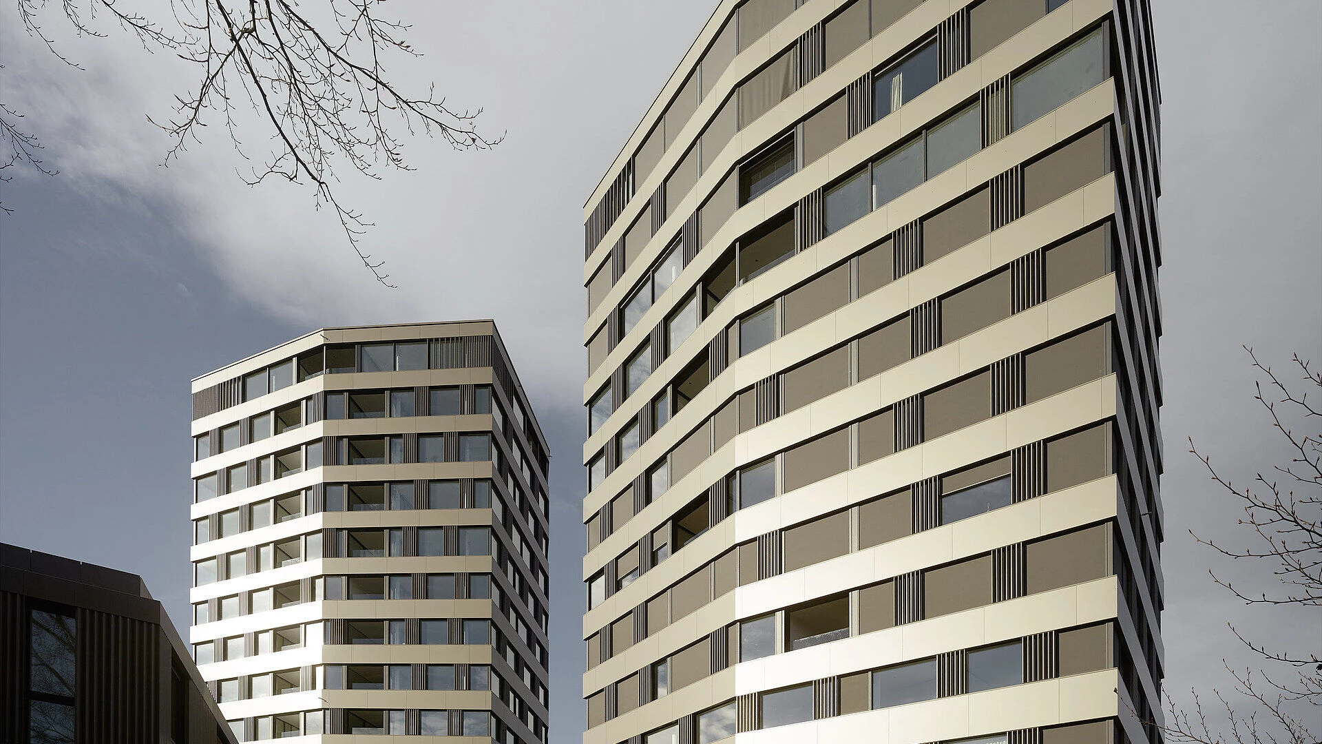 双塔晶莹·瑞士 Cham 公寓楼-9