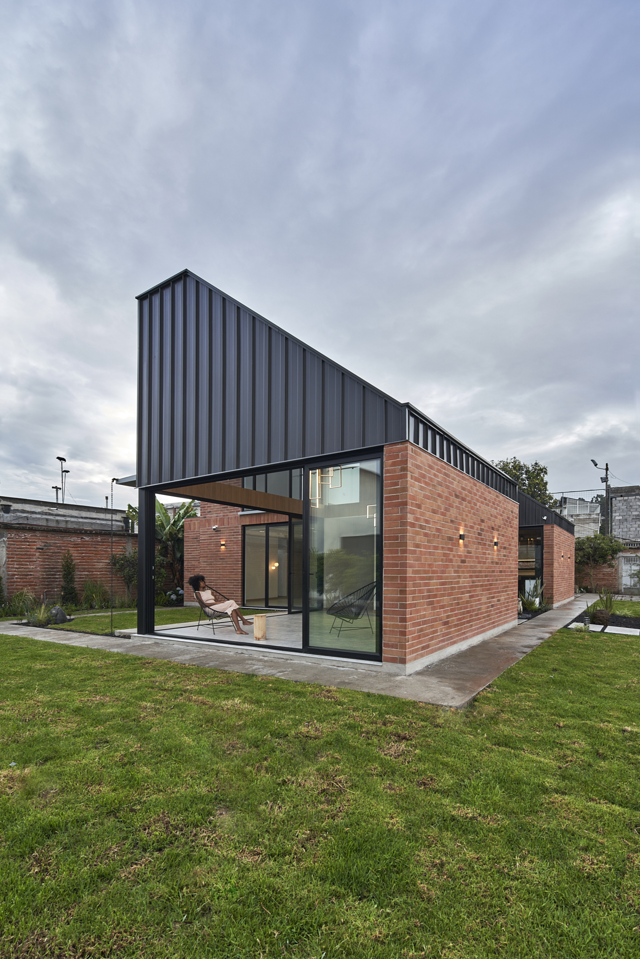 花园之间的房子丨TEC Taller EC-47