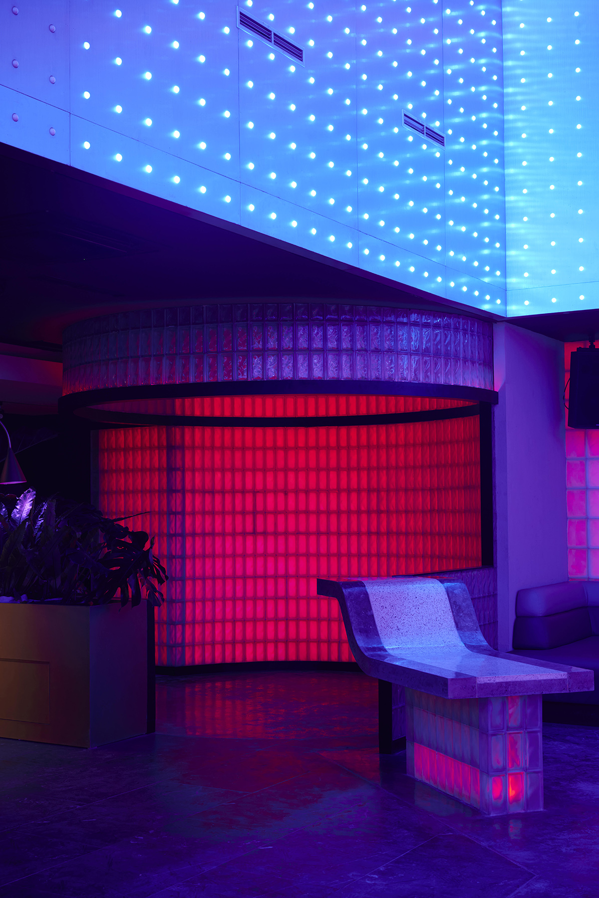 HIDDEN 地下酒吧丨RAD+ar-47