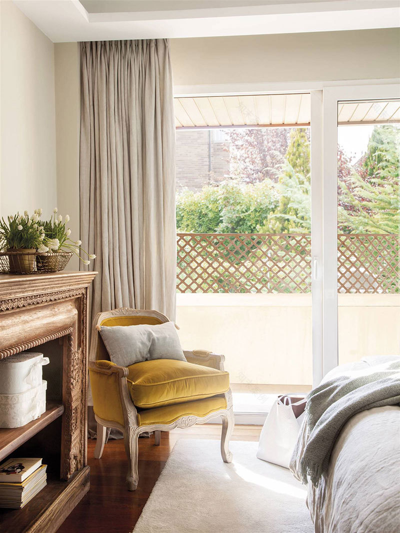 现代建筑中的温馨古典公寓-10