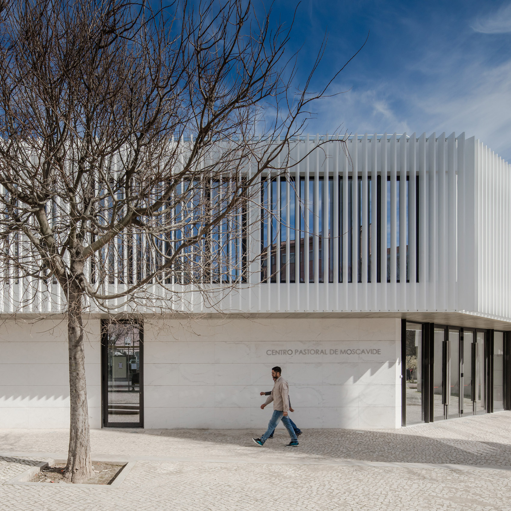 田园牧歌,莫什卡维迪的宗教中心,葡萄牙 / Plano Humano Arquitectos-75