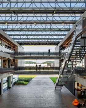 巴西集市科技园区简约设计诠释公共建筑美学