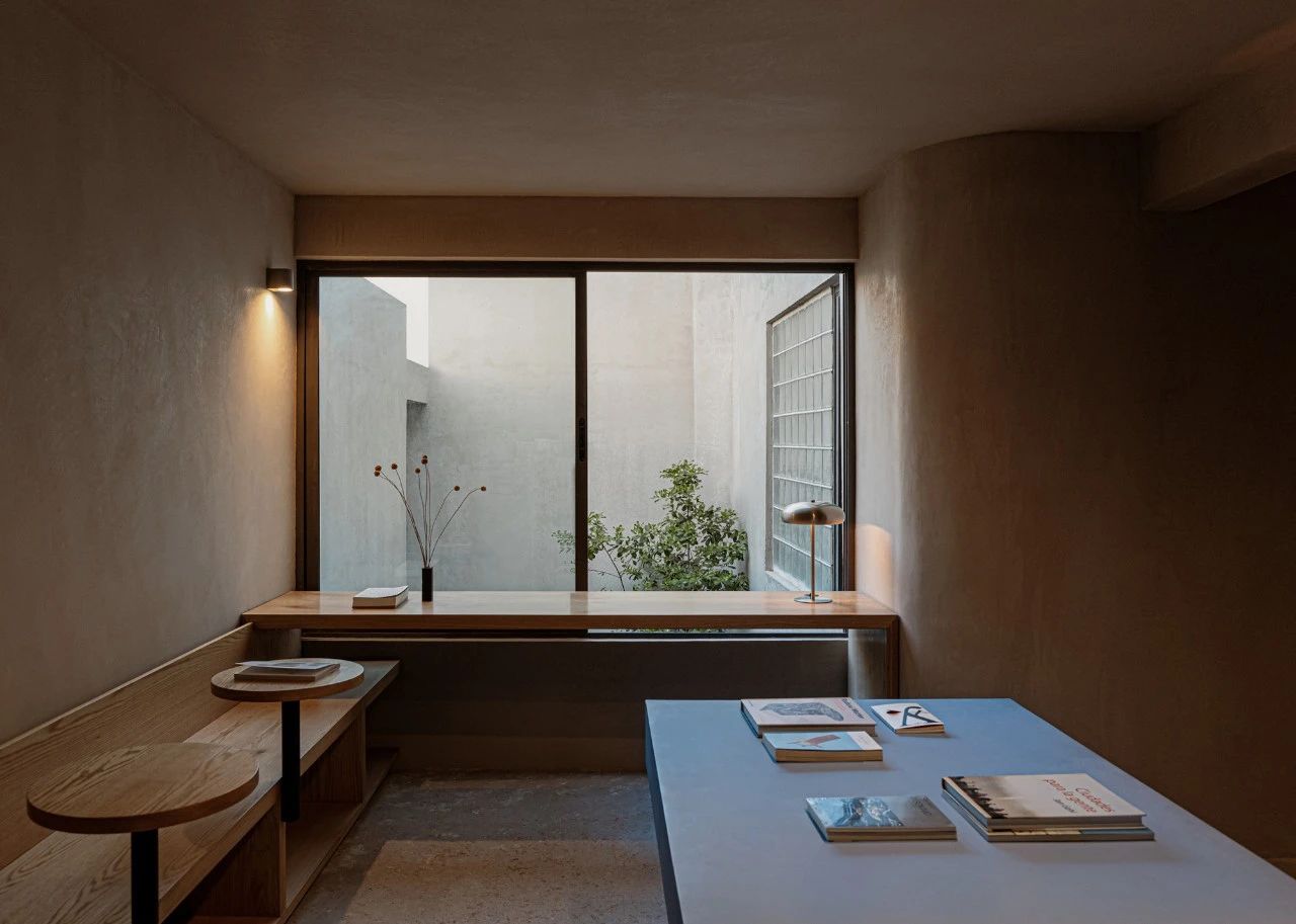 逗号与分号书店丨墨西哥克雷塔罗丨Verduzco Guerra-18