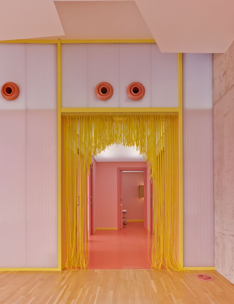 色彩与光代谢视角下的全方位康复中心设计-45