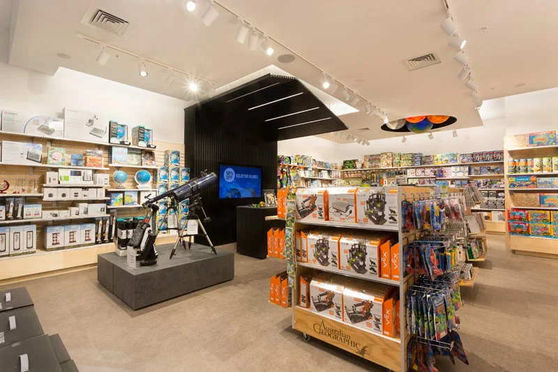 澳大利亚地理杂志线下店铺设计项目丨aplin creative-23