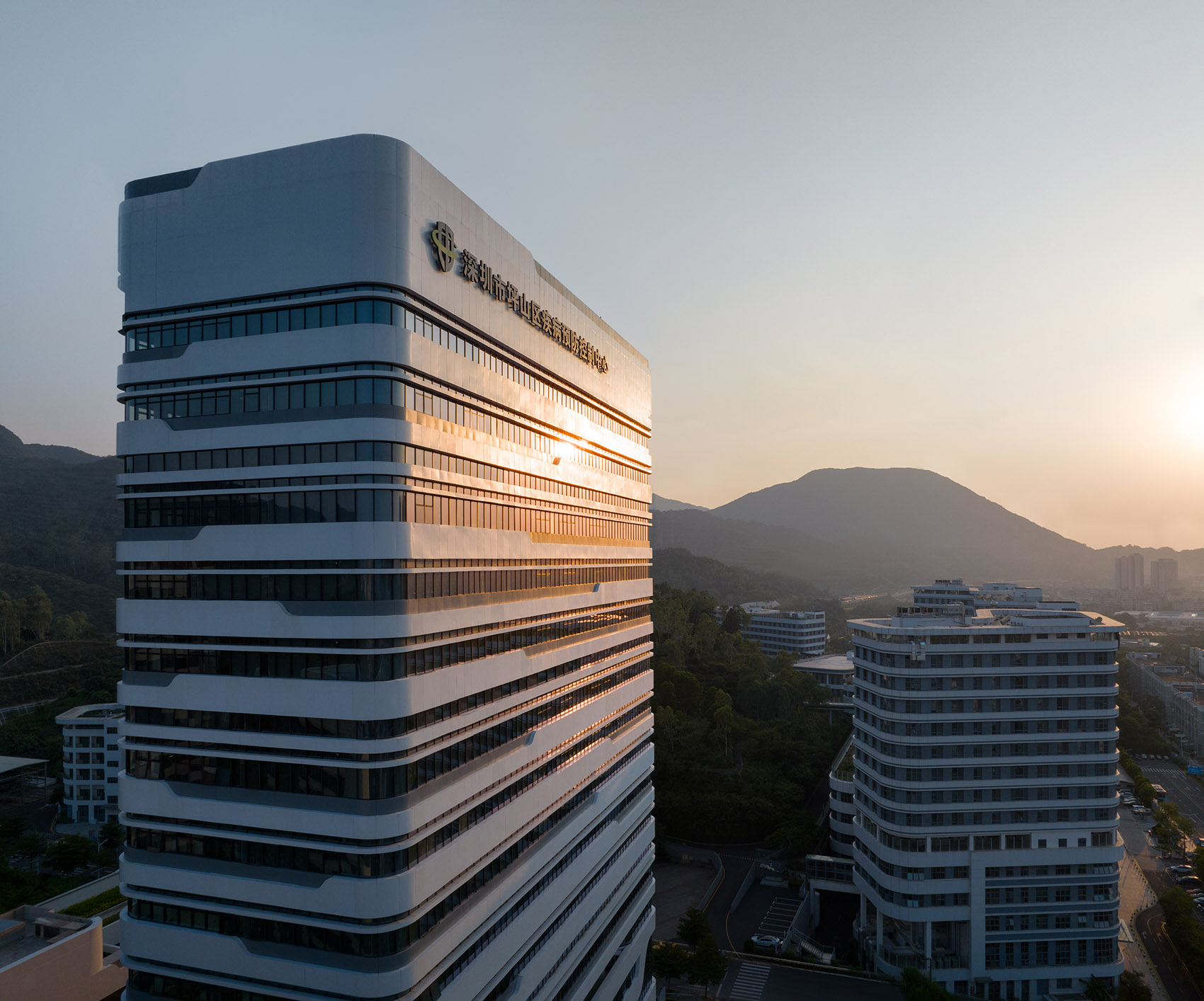 深圳市坪山区疾病预防控制中心丨中国深圳丨深圳大学建筑设计研究院有限公司,“钟中+钟波涛”工作室-28