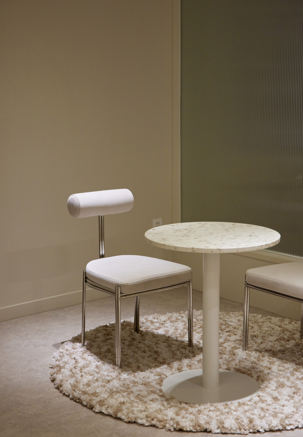 高级时尚的 21 平米皮肤管理室内设计-16