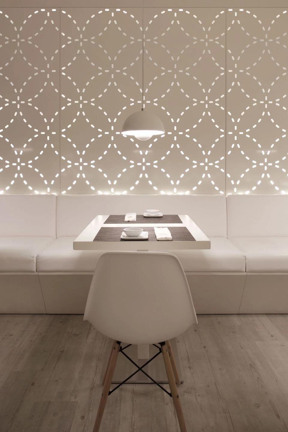 Sushihana Downtown(葡萄牙都市里的日式料理空间)-12