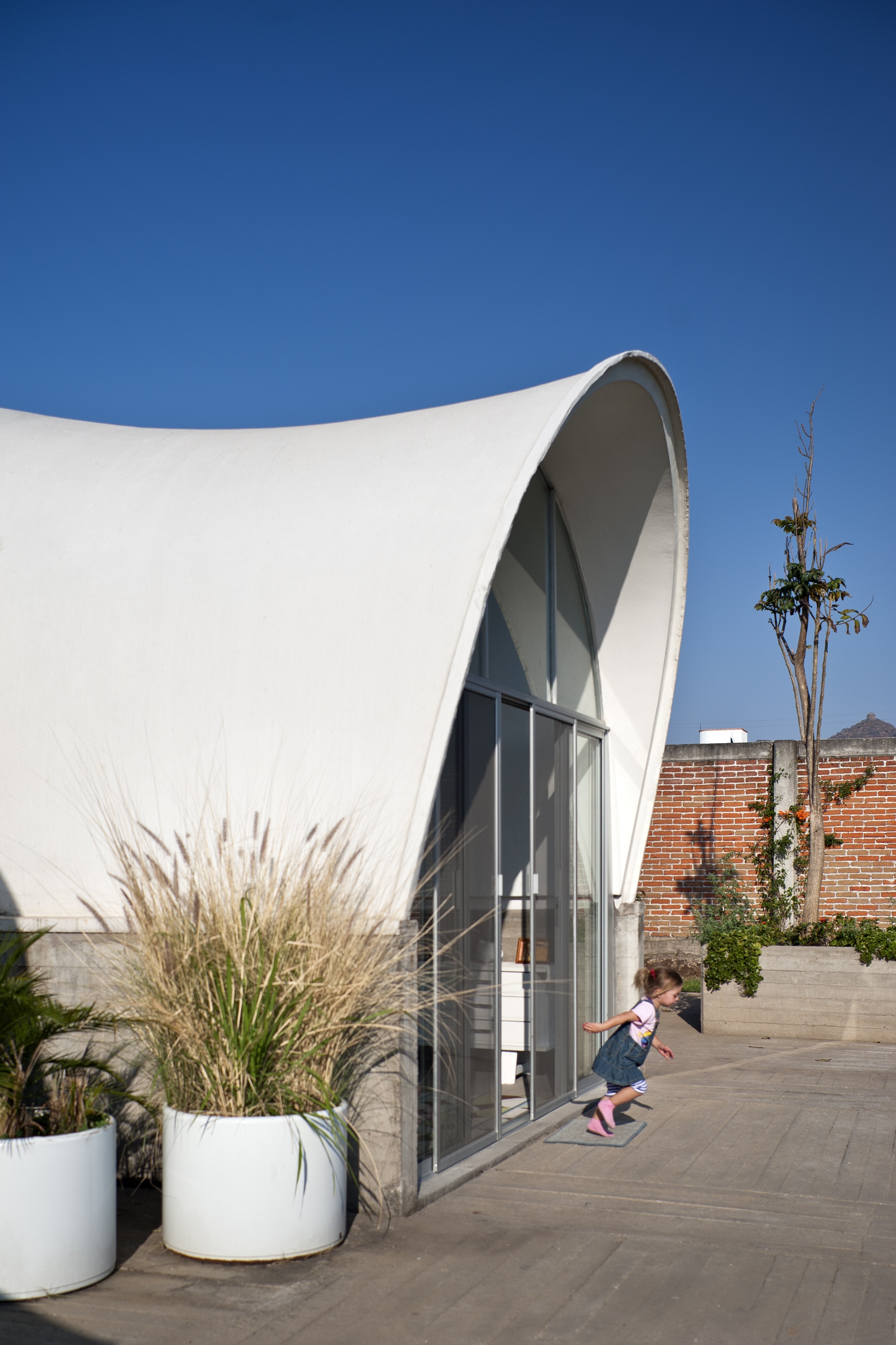 墨西哥 Tlayacapan 的现代私人住宅-23