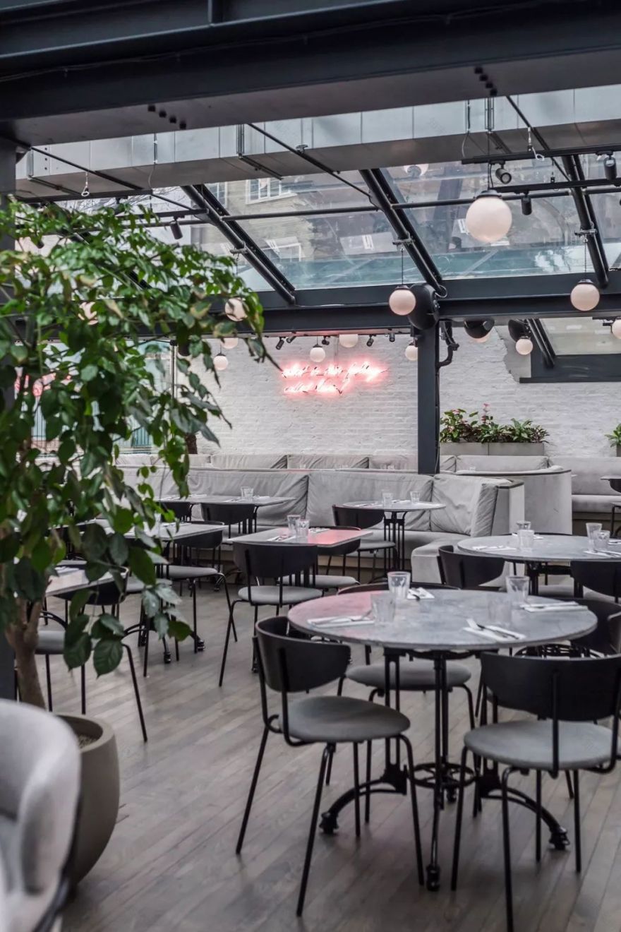 伦敦格林威治 Grind 餐厅 | 历史建筑中的现代粉色梦幻空间-9