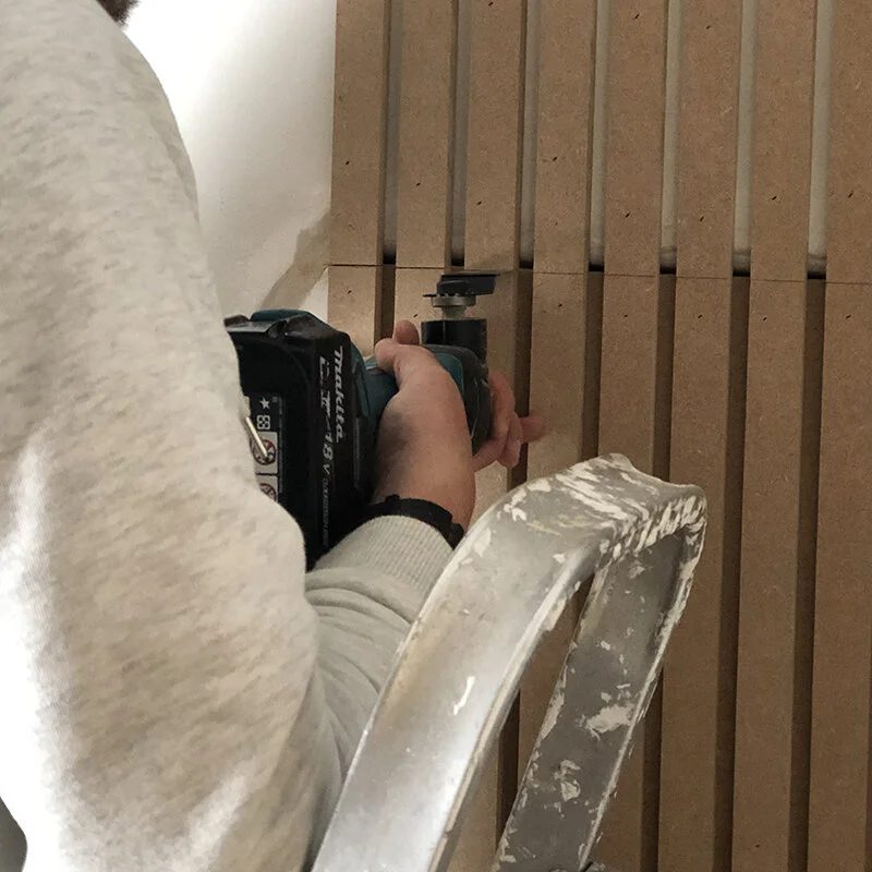 DIY带隐藏储物功能的镶板墙-16