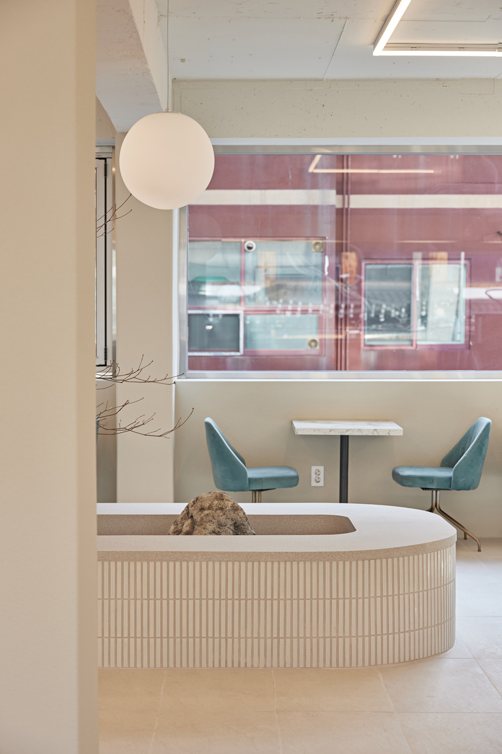 首尔 60 平现代宠物咖啡厅设计-18