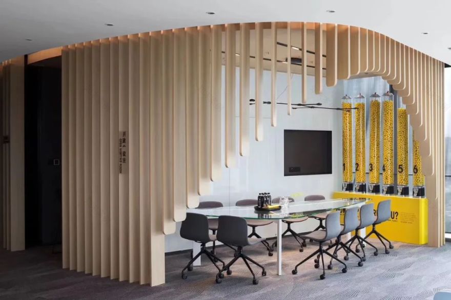 科技感与人性化共融的商汤科技办公空间-19