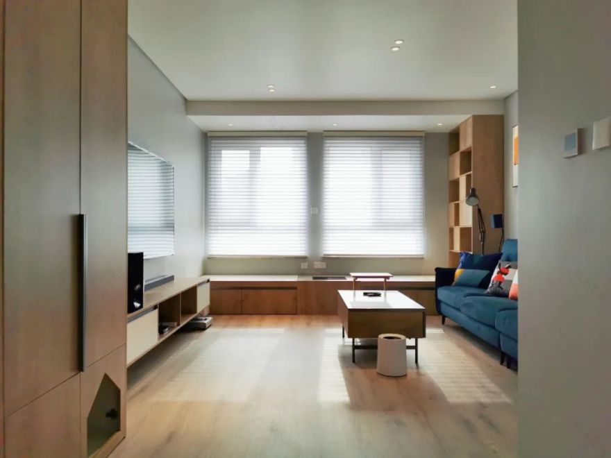 90㎡程序员家居,设备柜、地台、咖啡吧一应俱全-27