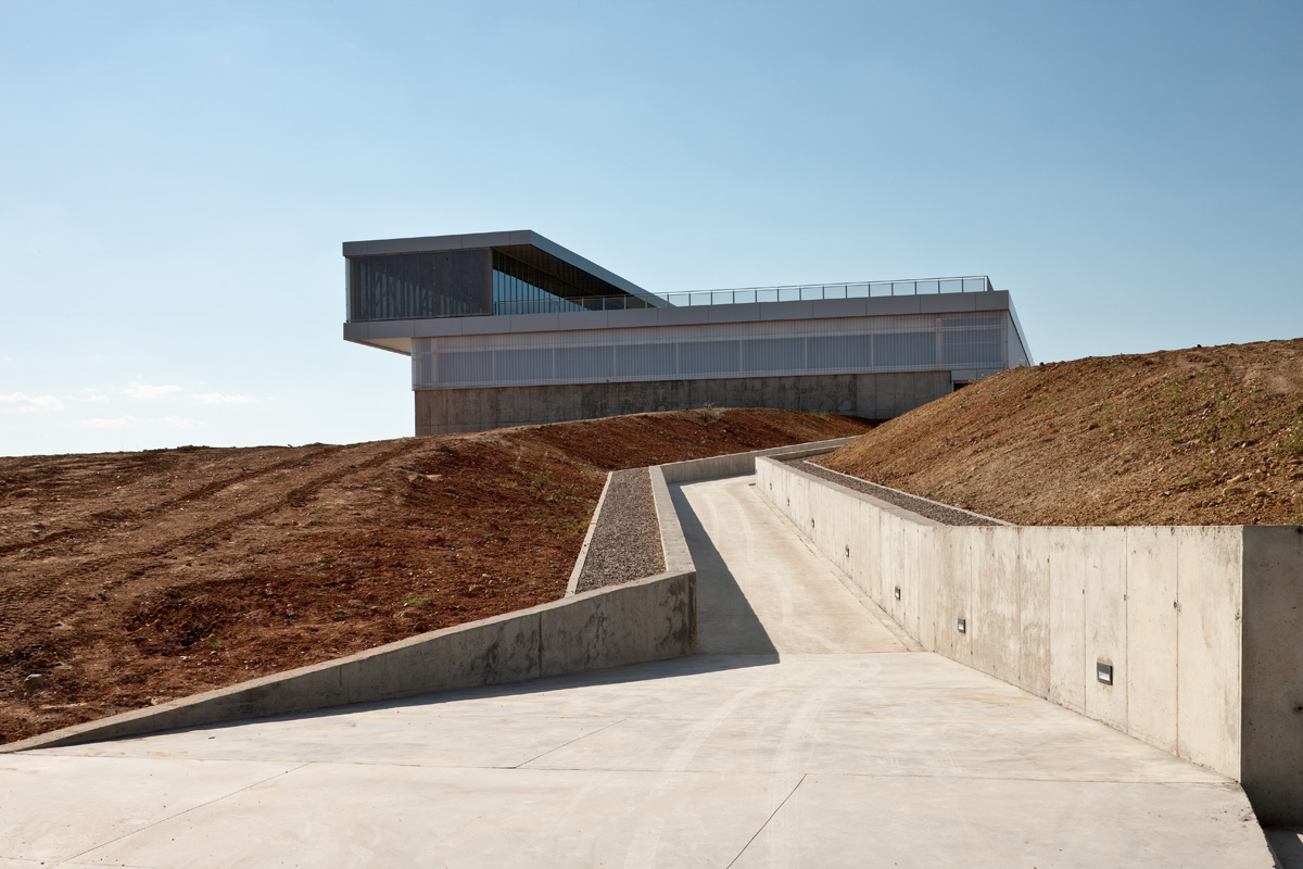 university sports hall-0