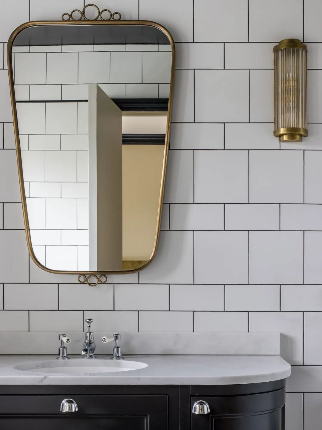 Nathalie Deboel 的温暖极简主义 | 比利时自然的室内设计美学-25