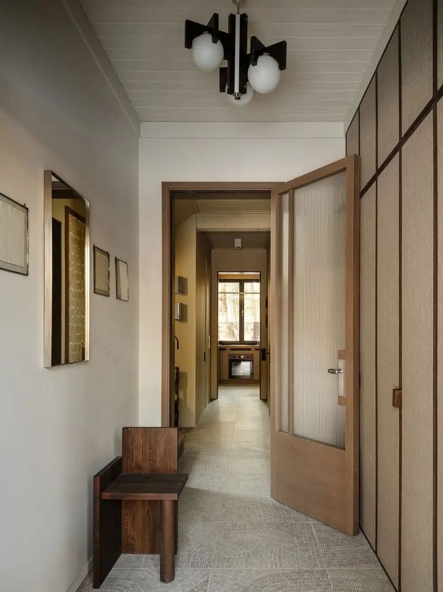 林间艺境:奥尔加·柳金娜的自然共生美学别墅-11