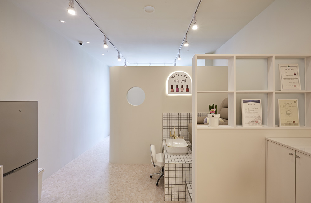 12 平米简约卧室，照明设计是亮点-7