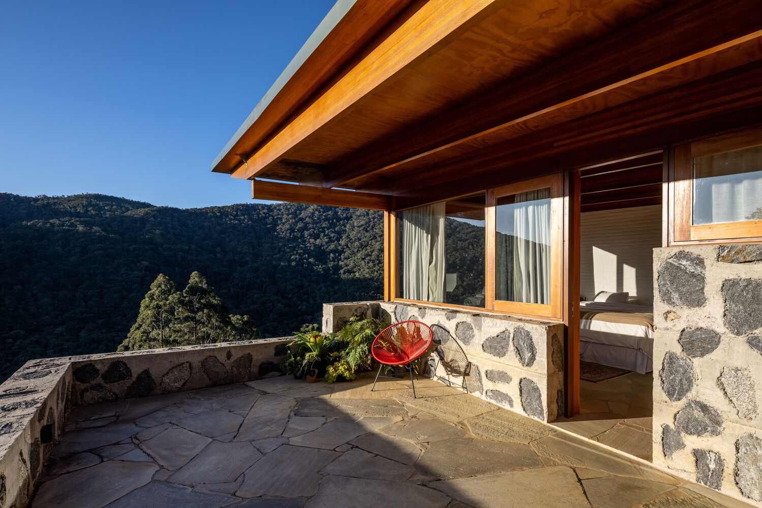 巴西博卡伊纳帕拉蒂之家丨西塞罗·费拉兹·克鲁斯,法比奥·莫萨纳-14