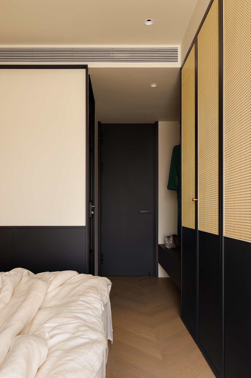 东方气韵遇上复古色彩,铺展松弛仪式感空间丨HURR赫设计-39