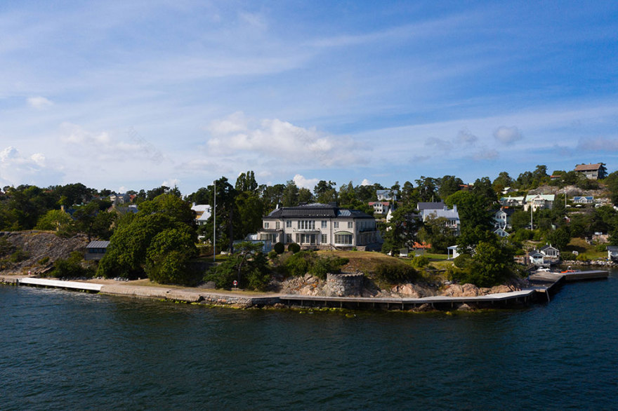 瑞典水岸豪华别墅 | 古典与现代的完美结合-17