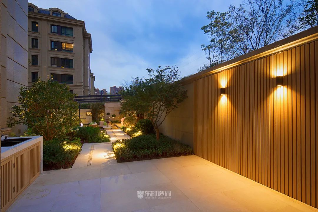 上海大宁金茂府玉兔园 | 自然与舒适的完美结合-35