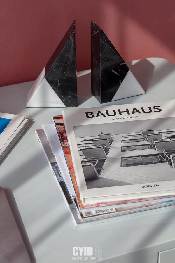 女设计师打造复古画卷,揭示现代生活美学-0