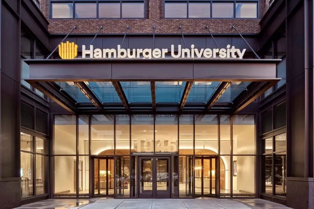 麦当劳芝加哥新总部 | 创新办公空间与人性化设计-37