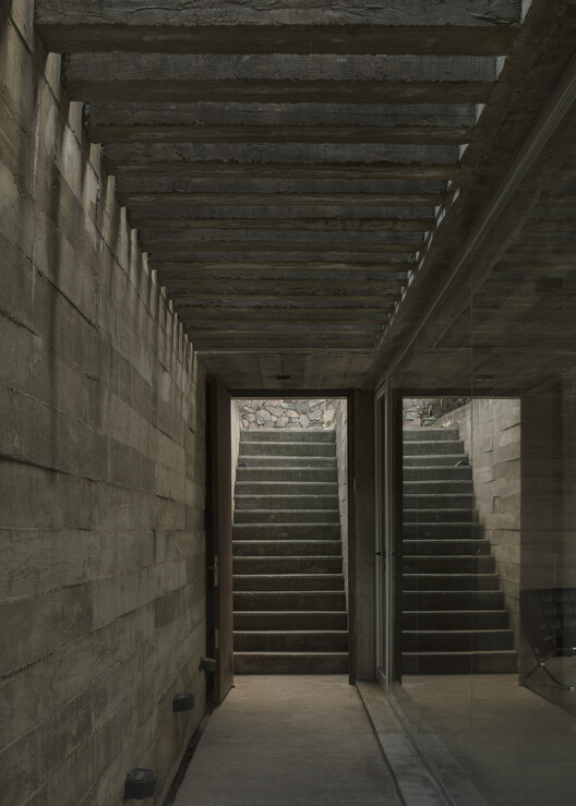 阿根廷 Río Ceballos 三元素住宅丨Agustín Lozada-15