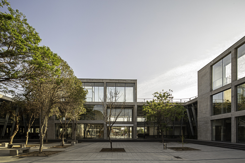 智利圣地亚哥贫困社区新市政厅建筑-52