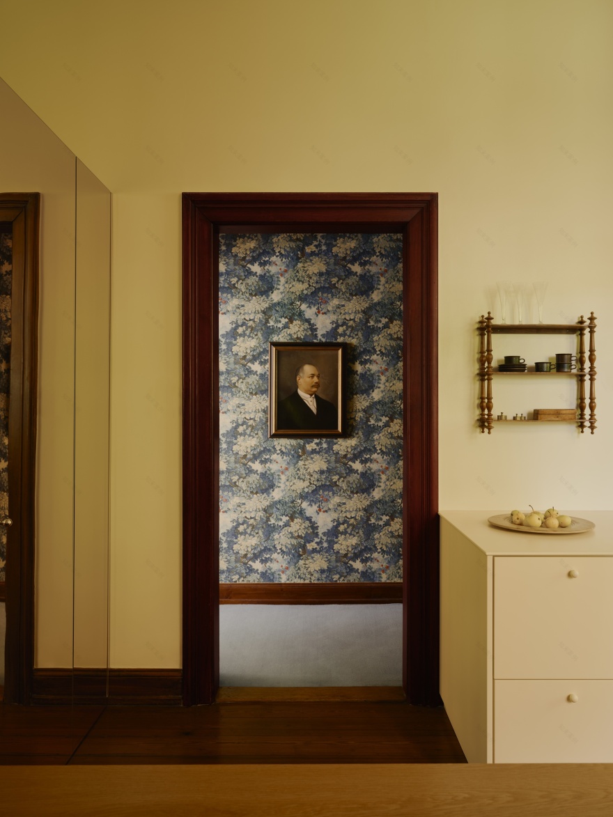 康斯坦策·拉德纳的SNB住宅丨德国威斯巴登-29