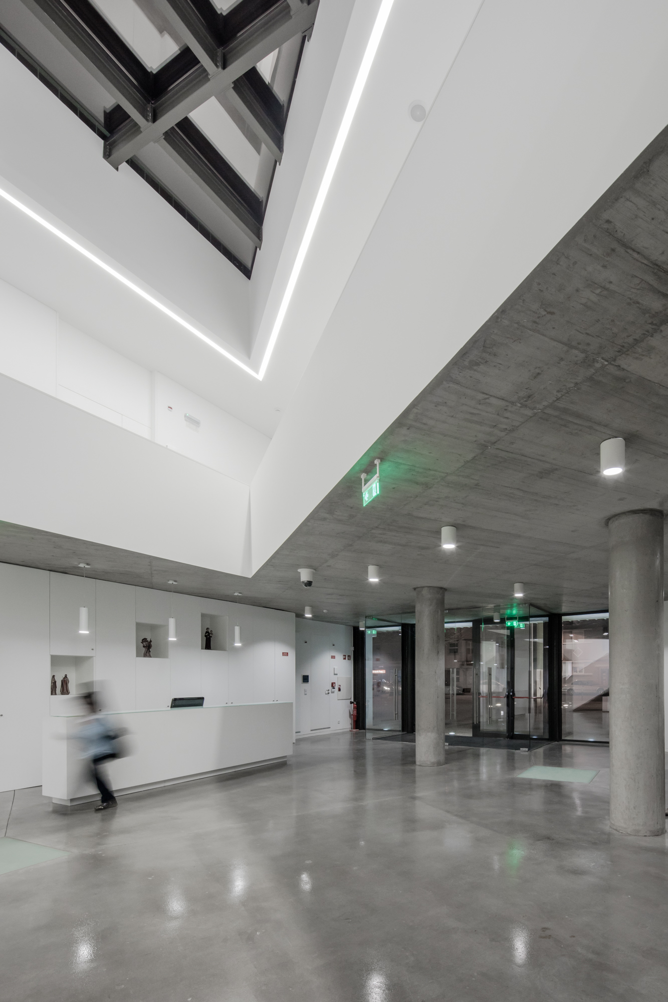 田园牧歌,莫什卡维迪的宗教中心,葡萄牙 / Plano Humano Arquitectos-82