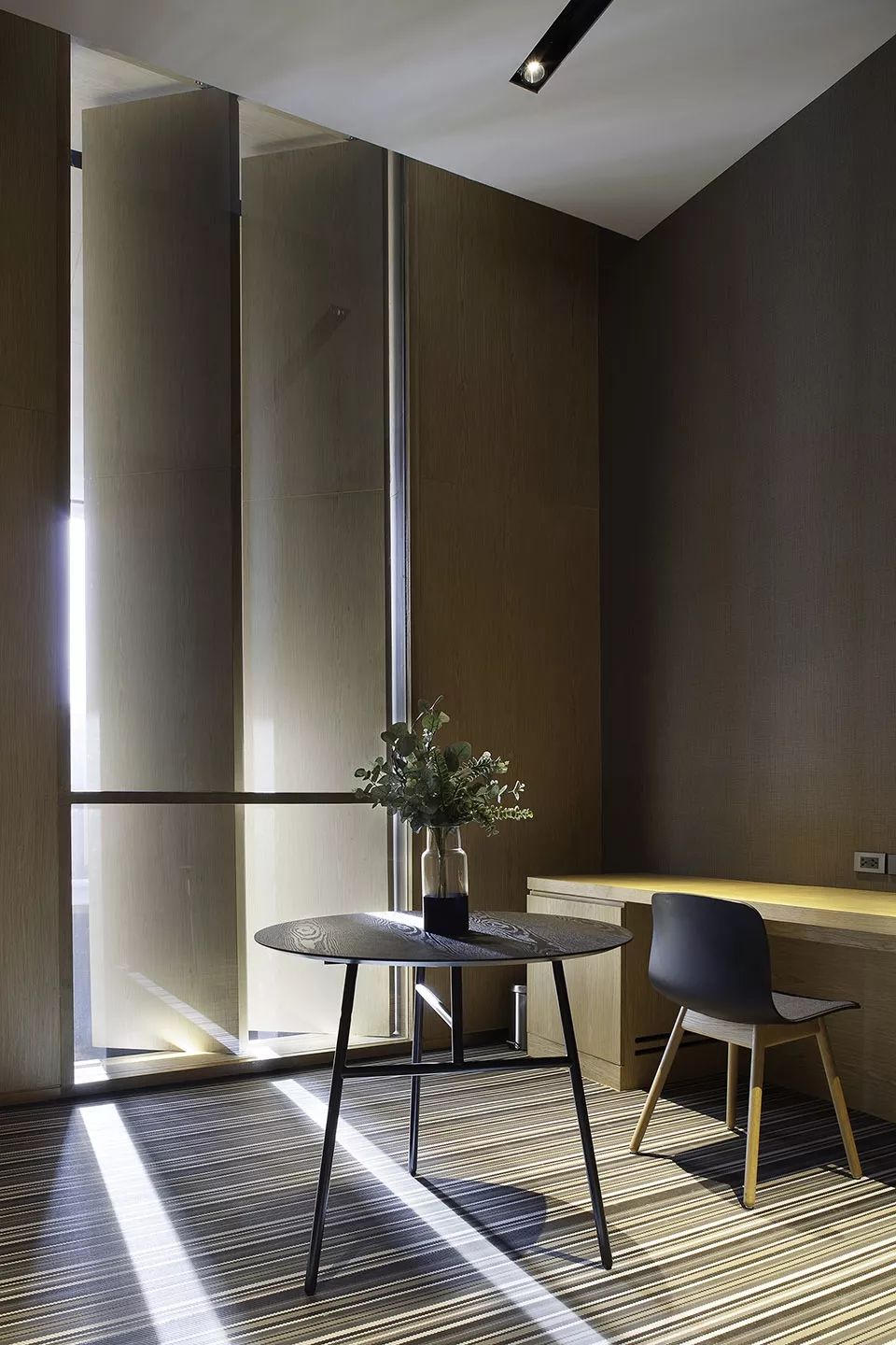 曼谷 Gaysorn II 办公商业综合体 | 融合传统与现代的创意空间-71