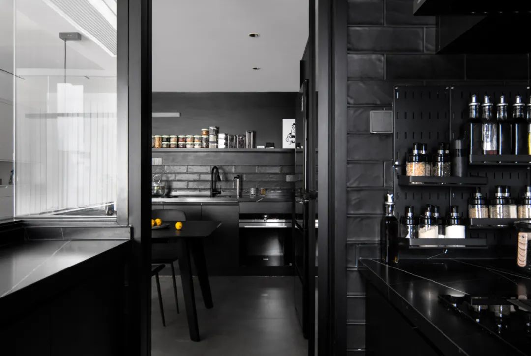 极简黑白灰空间丨姚轻轻-42