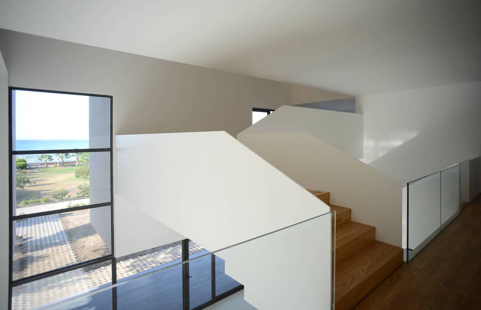 伊朗 No·12 别墅 · 创意负空间与环境的和谐共生-54