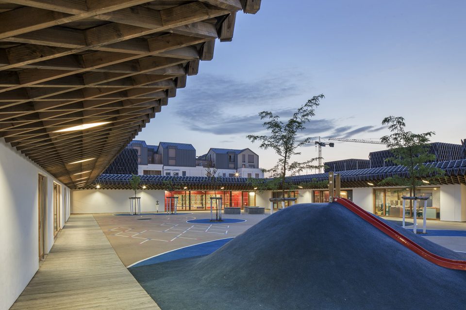 梦幻校园 · 迪士尼附近的 Louis de Vion 学校综合体-19