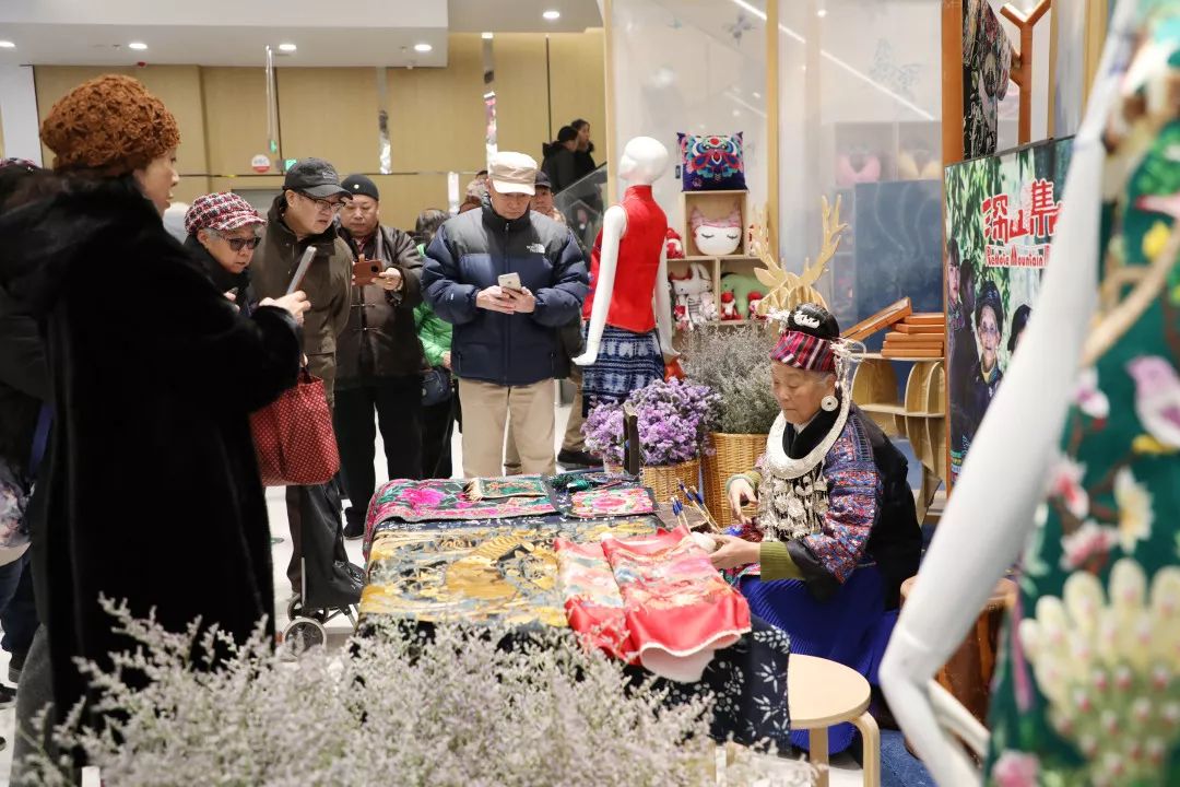 长安商场转型“U 生活中心++ 奥莱”，打造 15 分钟生活圈-64