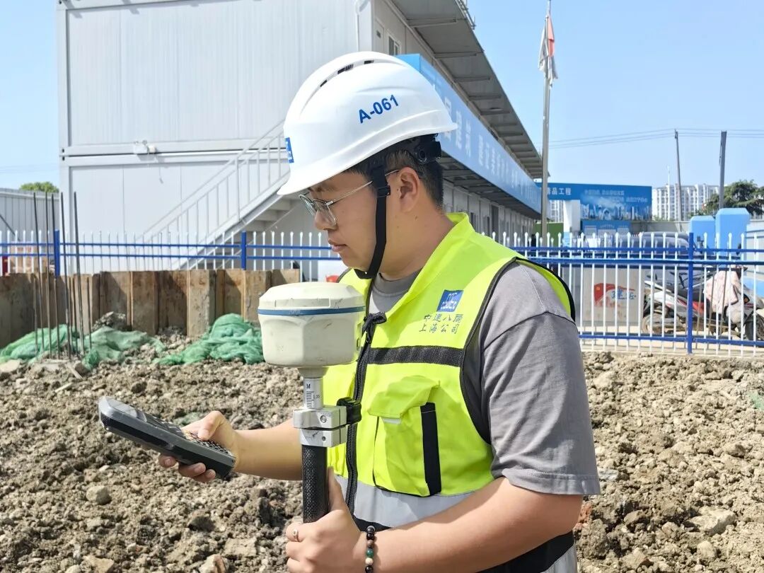 【一线写真】逐光而行，他们用匠心点亮长三角高端制造“灯塔工厂”-24