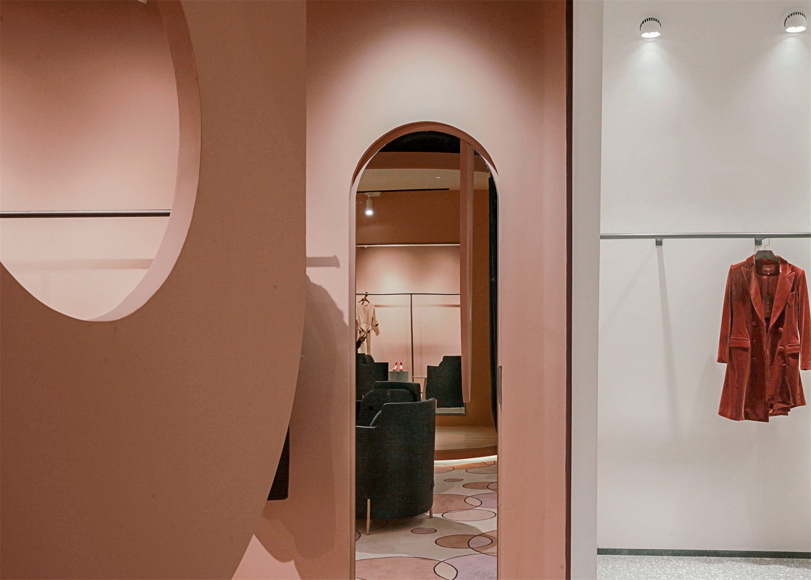 无非设计(深圳)丨非设计丨服装店丨Ttsp·X 女装品牌形象店-38