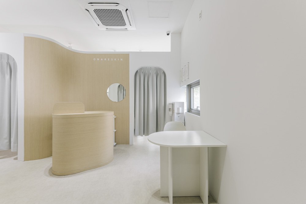 极简设计，10 平米皮肤护理空间的精致打造-4