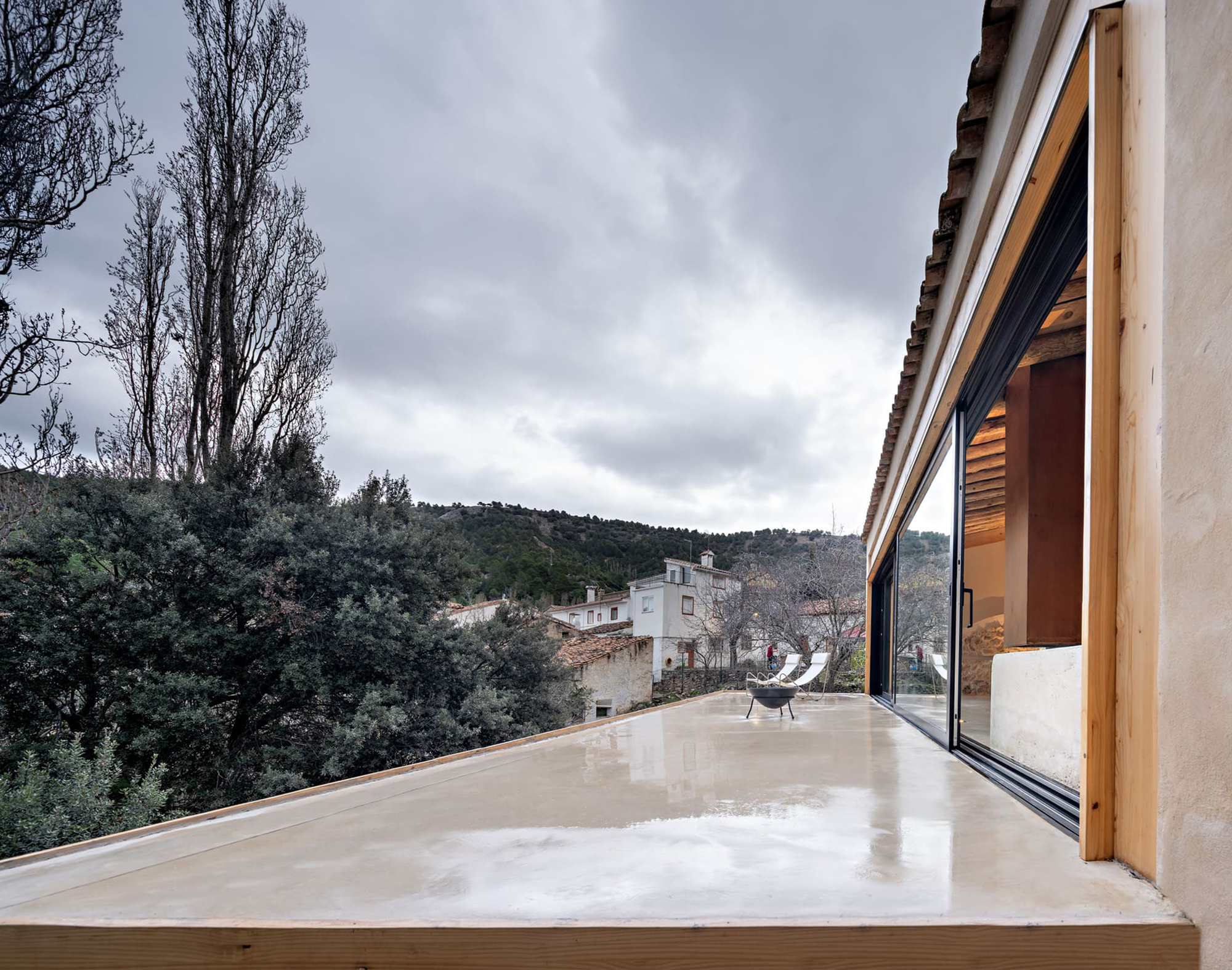 Experimental Shelter in the Sierra de Segura / SANTZO arquitectos-20