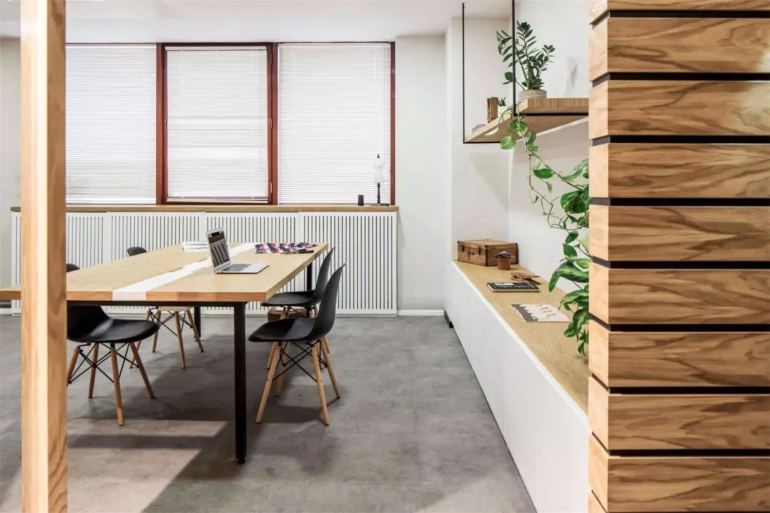 伊斯坦布尔时尚办公空间 | Slash 打造自然优雅的创意栖息地-12